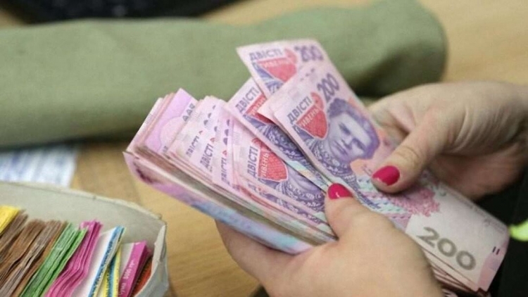 Зростуть на третину. Урядовці прогнозують збільшення зарплат українців у найближчі роки