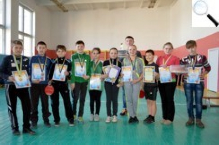 Юні тенісисти з чотирьох міст і районів області змагалися на турнірі на призи газети «Звягель»