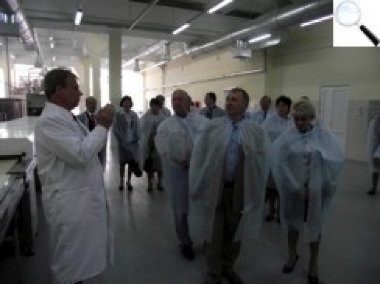 Директори підприємств відвідали завод «Жако», де виготовляють солодощі