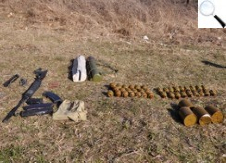 У Житомирі СБУ виявила незаконний схрон зі зброєю та боєприпасами