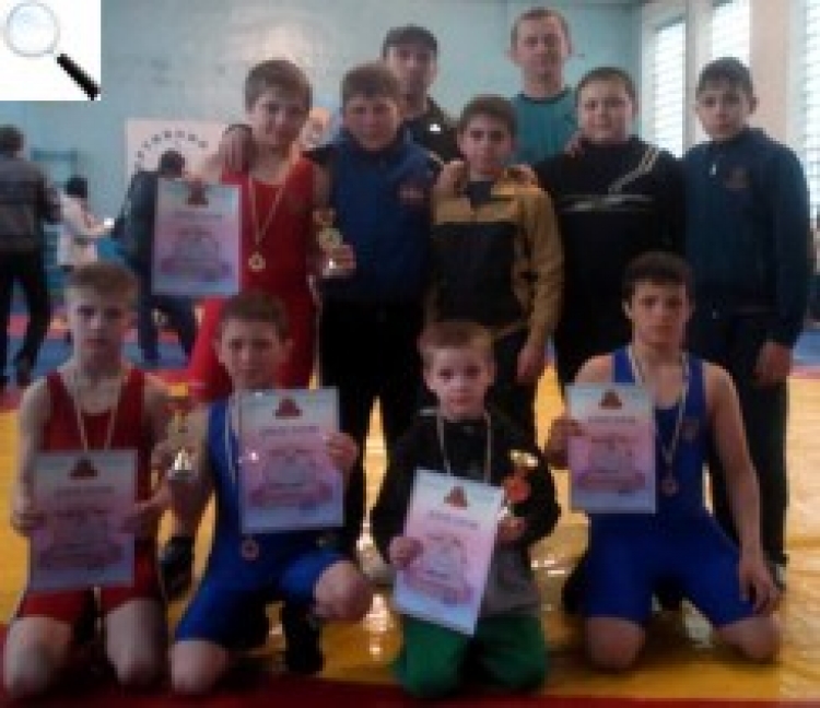Юні борці пройшли кваліфікацію на чемпіонат України