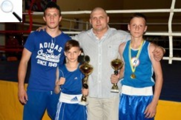 Новоградські боксери — найсильніші бійці на домашньому чемпіонаті