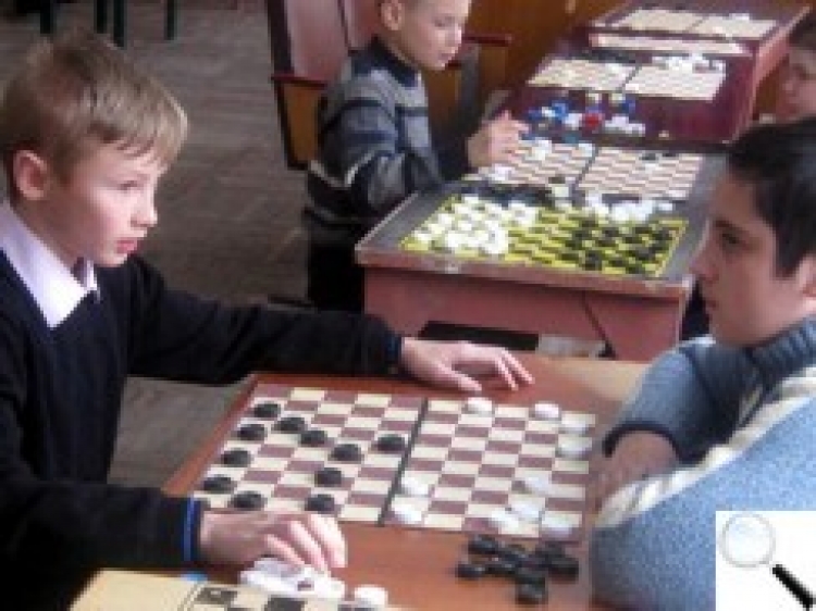 Чемпіонат області з шашок-100 відбувся у Новограді