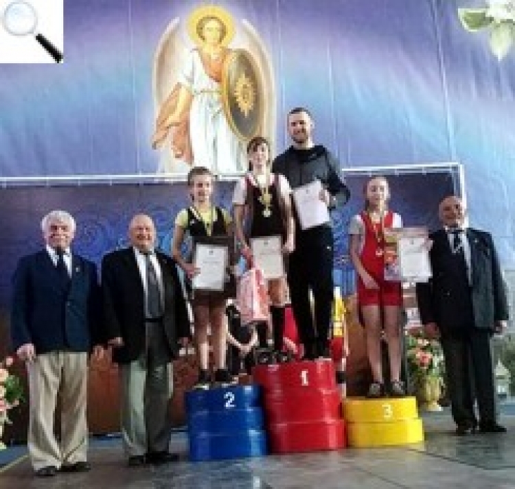 Юні важкоатлети — призери чемпіонату України