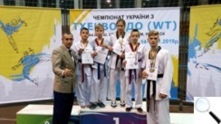 Шість медалей на чемпіонаті України