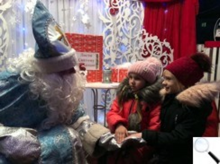 Від айфонів — до миру в Україні: якими є новорічні бажання звягельчан?