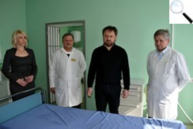 Для КНП «Новоград-Волинське міськрайТМО» подарували апарат для штучної вентиляції легень