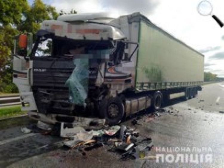 Поліція встановлює обставини смертельної ДТП на автошляху «Київ-Чоп»