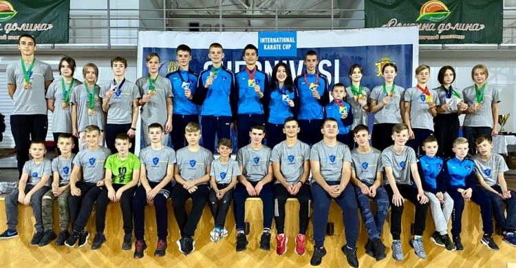 Новоградські каратисти успішно виступили на «Chernivtsi Open 2021»