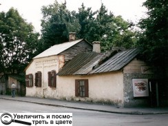 Старі будівлі Новограда — останні мовчазні свідки тих далеких часів