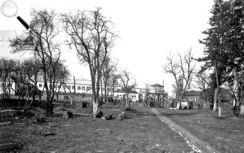 Загальний вигляд звягельського табору для військовополонених (з боку міського парку)