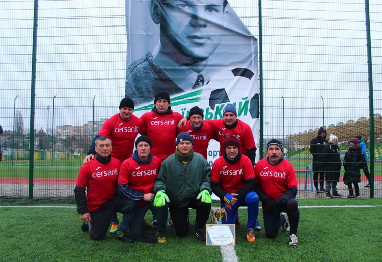 Ветерани футболу з Новограда перемогли на обласному турнірі