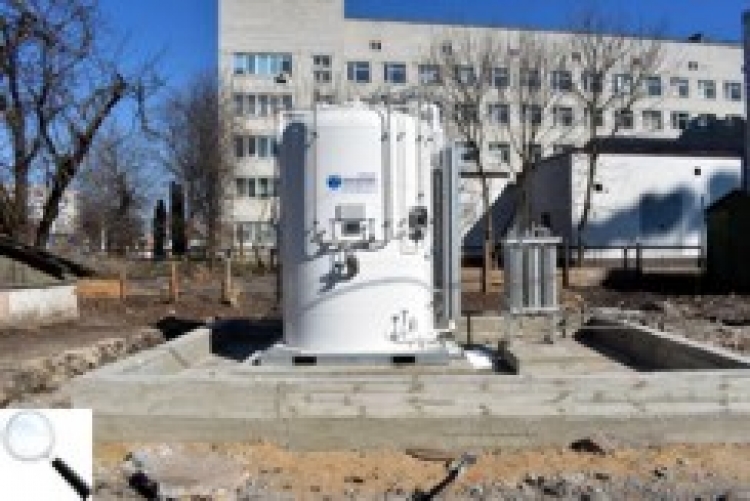 На території КНП «Новоград-Волинське міськрайТМО» почав функціонувати новий кисневий газифікатор