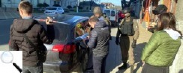 Поліцейські викрили групу шахраїв-продавців автомобілів