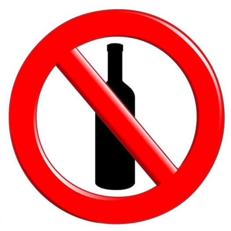 Продаж алкоголю військовим  суворо заборонено!