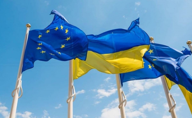 Історична віха: Україна —  кандидат на членство в ЄС