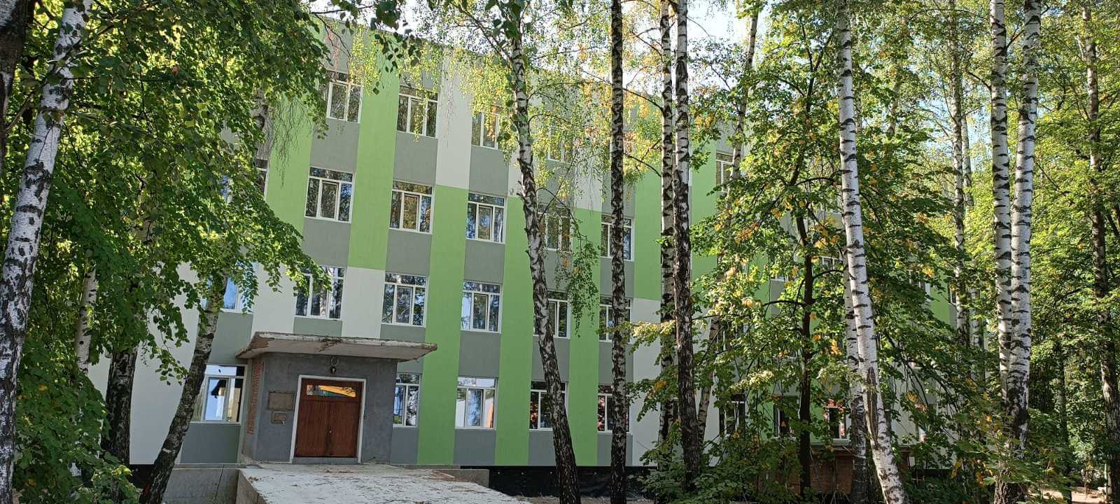 «Не люблю, коли нас називають «переселенцями» — ми не добровільно, а вимушено покинули домівки». Про житлові та інші питання адаптації ВПО у Звягельській громаді